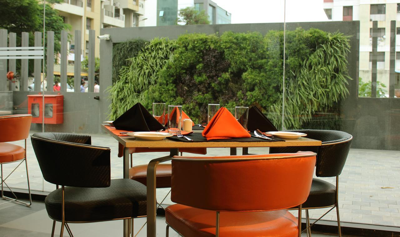 Hotel Fidalgo ปูเน่ ภายนอก รูปภาพ