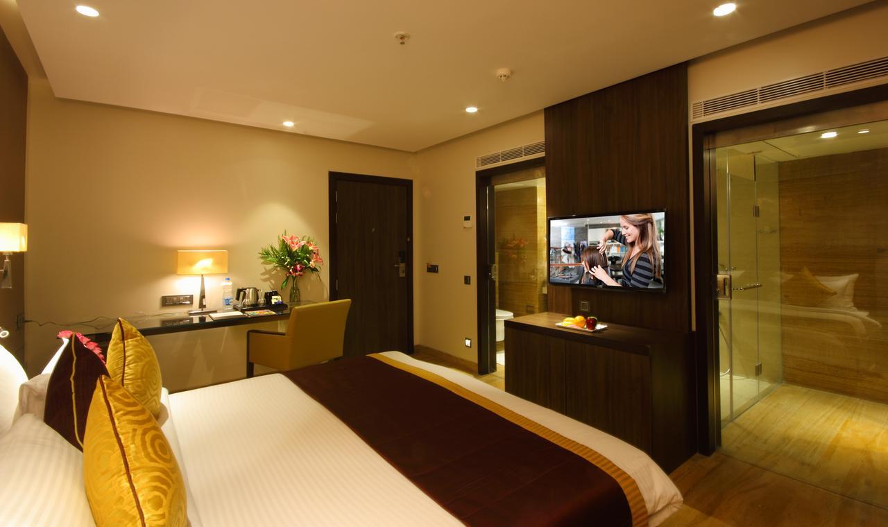 Hotel Fidalgo ปูเน่ ภายนอก รูปภาพ